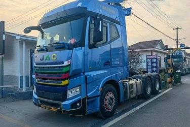 二手江淮 格尔发K7重卡 560马力 6X4 AMT自动挡牵引车(国六) 双驱 曼二手牵引车 黄牌图片