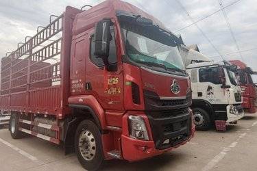二手东风柳汽 乘龙H5 270马力 4X2 6.8米仓栅式载货车  玉柴二手载货车