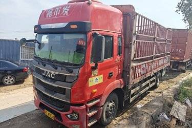 二手江淮 格尔发A5XⅢ中卡 旗舰版 240马力 4X2 6.8米仓栅式载货车(国五) 单桥 锡柴二手载货车 黄牌