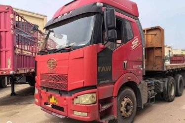二手一汽解放 J6P重卡 领航版 460马力 6X4牵引车(国五) 双驱 一汽二手牵引车 黄牌