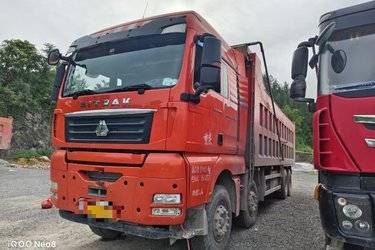 二手中国重汽 汕德卡SITRAK G7H重卡 540马力 8X4 8.4米自卸车(国五) 前四后八 中国重汽二手自卸车 黄牌