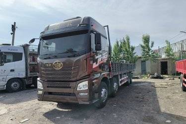 二手青岛解放 JH6重卡 460马力 8X4 8.6米栏板载货车(国五) 前四后八 锡柴二手载货车 黄牌