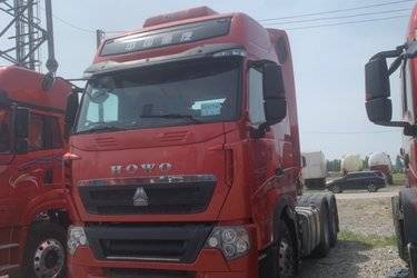 二手中国重汽 HOWO T7H重卡 540马力 6X4牵引车(国五) 双驱 潍柴二手牵引车 黄牌