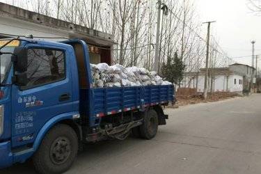 二手飞碟奥驰 X1系列 110马力 4X2 3.66米自卸车(国五) 单桥 昌河铃木二手自卸车 蓝牌图片