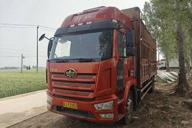 二手一汽解放 J6L中卡 精英版 240马力 4X2 6.75米仓栅式载货车(国五) 单桥 锡柴二手载货车 黄牌