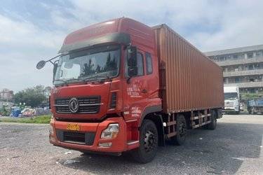 二手东风商用车 天龙重卡 292马力 6X2 9.6米厢式载货车(国五) 前四后四 东风康明斯二手载货车 黄牌