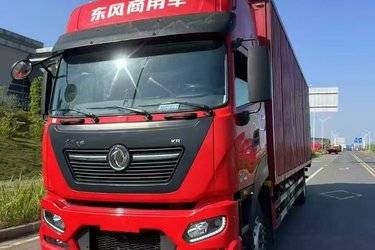 二手东风商用车 天锦KR PLUS 290马力 4X2 9.8米厢式载货车(国六) 单桥 康明斯二手载货车 黄牌