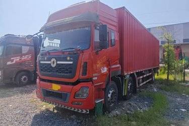 二手东风商用车 天龙VL重卡 292马力 6X2 9.6米厢式载货车(国五) 前四后四 雷诺二手载货车 黄牌