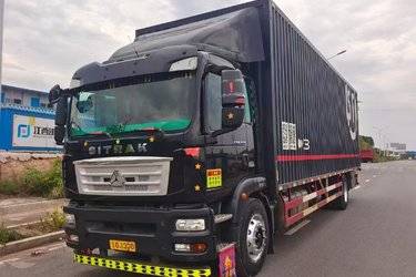 二手中国重汽 汕德卡SITRAK G5重卡 280马力 4X2 9.6米厢式载货车(国五) 单桥 曼二手载货车 黄牌