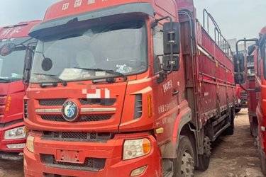 二手中国重汽成都商用车 W5B-H重卡 280马力 6X2 7.8米仓栅式载货车(国五) 前四后四 中国重汽二手载货车 黄牌