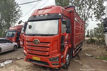 二手一汽解放 J6L中卡 精英版 260马力 4X2 6.75米仓栅式载货车(国六) 单桥 锡柴二手载货车 黄牌