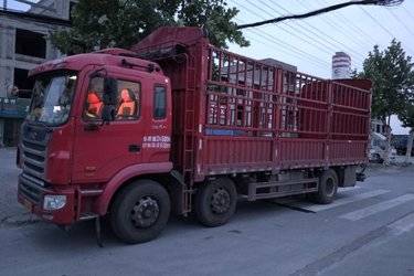 二手江淮 格尔发A5L中卡 220马力 6X2 7.2米仓栅式载货车(国五) 前四后四 云内动力二手载货车 黄牌
