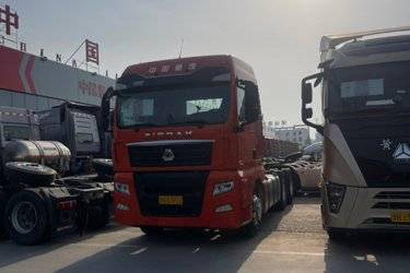 二手中国重汽 汕德卡SITRAK G7重卡 570马力 6X4 牵引车(国六) 双驱 曼二手牵引车 黄牌