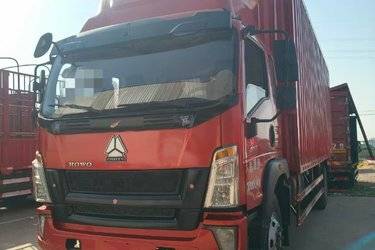 二手中国重汽 豪瀚N5W中卡 220马力 4X2 7.75米厢式载货车(国五) 单桥 潍柴二手载货车 黄牌