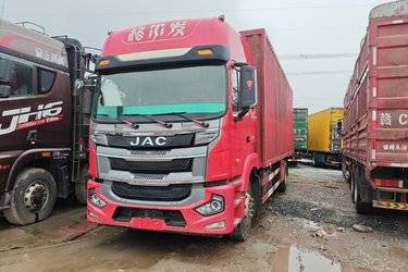 二手江淮 格尔发A5X中卡 240马力 4X2 7.77米厢式载货车(国五) 单桥 玉柴二手载货车 黄牌图片
