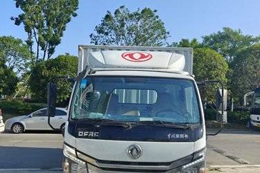 二手东风 多利卡D6 129马力 4.2米单排厢式轻卡(国五) 单桥 全柴二手载货车 蓝牌