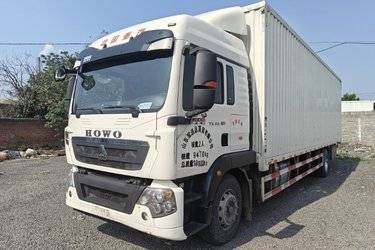 二手中国重汽 HOWO TX 豪华版 240马力 4X2 9.92米厢式载货车(国五) 单桥 潍柴二手载货车 黄牌