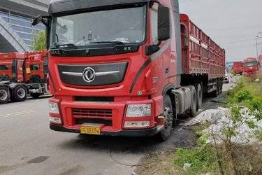二手东风商用车 天龙旗舰KX 600马力 6X4牵引车(国六) 双驱 东风康明斯二手牵引车 黄牌