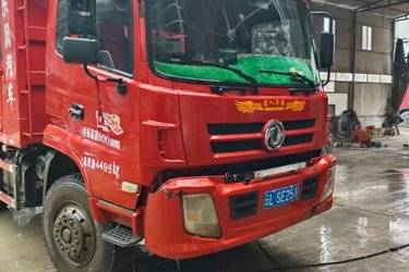 二手东风华神 擎宇 160马力 4X2 4.2米自卸车(国三) 单桥 玉柴二手自卸车 黄牌