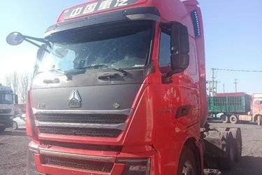 二手中国重汽 HOWO TH7重卡 480马力 6X4 AMT自动挡LNG牵引车(国六) 双驱 曼二手牵引车 黄牌