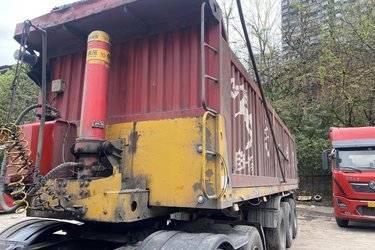 二手8米x米 3轴 自卸式半挂车