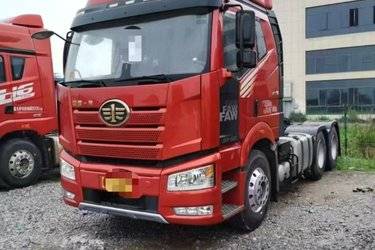 二手一汽解放 新J6P重卡 领航版 560马力 6X4牵引车(国六) 双驱 锡柴二手牵引车 黄牌