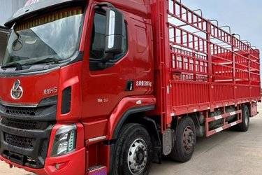 二手东风柳汽 乘龙H5中卡 290马力 6X2 9.7米仓栅式载货车(国五) 前四后四 玉柴二手载货车 黄牌