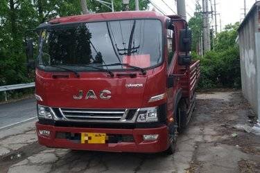 二手江淮 德沃斯V8 170马力 5米排半栏板载货车(国六) 单桥 云内动力二手载货车 黄牌