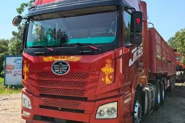 二手青岛解放 JH6重卡 460马力 6X4牵引车(国五) 双驱 潍柴二手牵引车 黄牌
