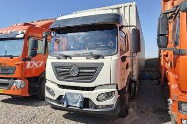 二手东风商用车 天锦KR 245马力 4X2 9.8米厢式载货车(国五) 单桥 东风康明斯二手载货车 黄牌