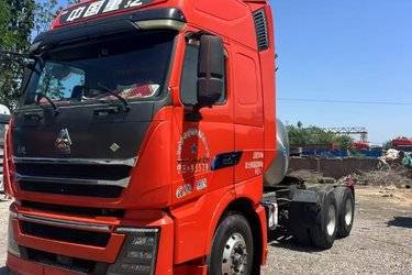二手中国重汽 HOWO TH7重卡 480马力 6X4 AMT自动挡LNG牵引车(国六) 双驱 曼二手牵引车 黄牌图片
