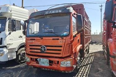 二手大运 N6中卡 160马力 4X2 6.75米仓栅式载货车(国五) 单桥 玉柴二手载货车 黄牌