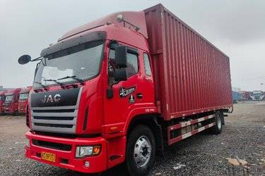 二手江淮 格尔发A5中卡 200马力 4X2 7.77米厢式载货车(5700轴距)(国五) 单桥 锡柴二手载货车 黄牌