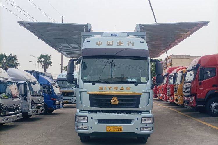 二手重汽汕德卡 290马力 载货车