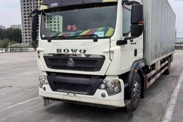 二手中国重汽 豪沃NX中卡 290马力 4X2 9.5米厢式载货车(国六) 单桥 曼二手载货车 黄牌