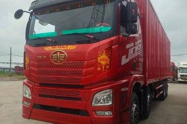 二手青岛解放 JH6重卡 领航版2.0 460马力 8X4 9.4米厢式载货车(国六) 前四后八 锡柴二手载货车 黄牌