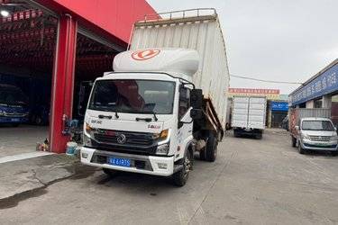 二手东风 凯普特K6 163马力 4.17米单排厢式轻卡(国六) 单桥 东风二手载货车 蓝牌图片