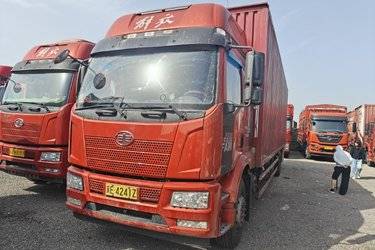 二手一汽解放 J6L中卡 经典版 260马力 4X2 9.7米厢式载货车(国六) 单桥 锡柴二手载货车 黄牌
