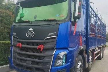 二手东风柳汽 乘龙H7重卡 2019款 480马力 8X4 9.6米仓栅式载货车(国五) 前四后八 玉柴二手载货车 黄牌