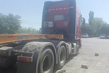 二手东风商用车 天龙旗舰KX 经典版 520马力 6X4牵引车(国六)(速比3.64)(国六) 双驱 东风康明斯二手牵引车 黄牌