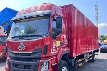 二手东风柳汽 乘龙H5中卡 245马力 4X2 9.7米厢式载货车(国六) 单桥 玉柴二手载货车 黄牌
