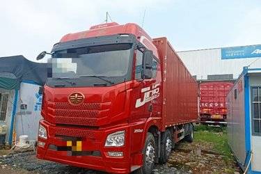二手青岛解放 JH6 350马力 6X2 9.5米厢式载货车(国六) 前四后四 锡柴二手载货车 黄牌