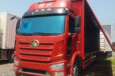 二手一汽解放 J6L中卡 精英版 快递款 260马力 4X2 9.7米厢式载货车(国六) 单桥 大柴二手载货车 黄牌