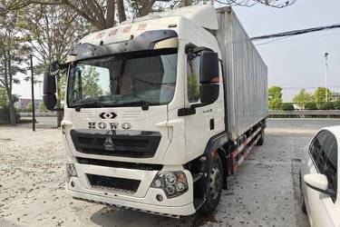二手中国重汽 HOWO TX 250马力 4X2 9.6米厢式载货车(国六) 单桥 曼二手载货车 黄牌图片