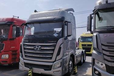 二手现代商用车 创虎XCIENT重卡 520马力 6X4 AMT自动挡牵引车(采埃孚)(国五) 双驱 现代商用车二手牵引车 黄牌图片