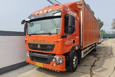 二手中国重汽 HOWO TX 290马力 4X2 9.6米翼开启厢式载货车(国六) 单桥 曼二手载货车 黄牌图片