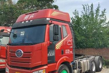 二手一汽解放 J6P 质惠版3.0 460马力 6X4牵引车(国六) 双驱 锡柴二手牵引车 黄牌