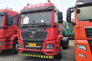 二手陕汽重卡 德龙M3000S 轻量化版 460马力 6X4 LNG牵引车(国六)) 双驱 潍柴二手牵引车 黄牌
