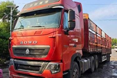 二手中国重汽 HOWO T7H重卡 540马力 6X4牵引车(国四) 双驱 中国重汽二手牵引车 黄牌