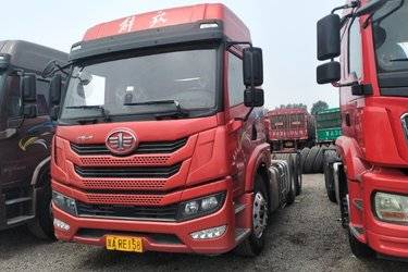 二手青岛解放 悍V重卡 2.0版 400马力 6X4牵引车(国五) 双驱 潍柴二手牵引车 黄牌